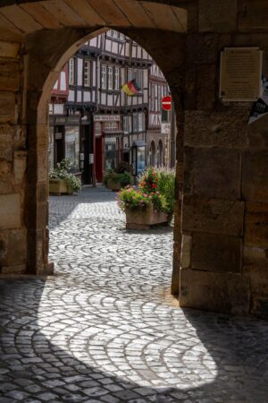 Alsfeld - Durchblick vom Rathaus