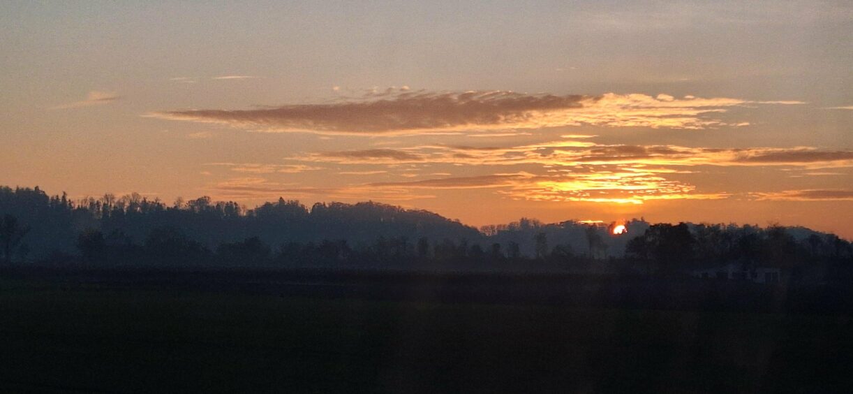 Sonnenuntergang, auf dem Heimweg von der Arbeit