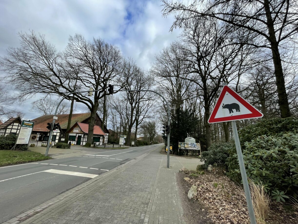 Das Schild war mir neu (in Deutschland) | Ströhen, Wagenfeld