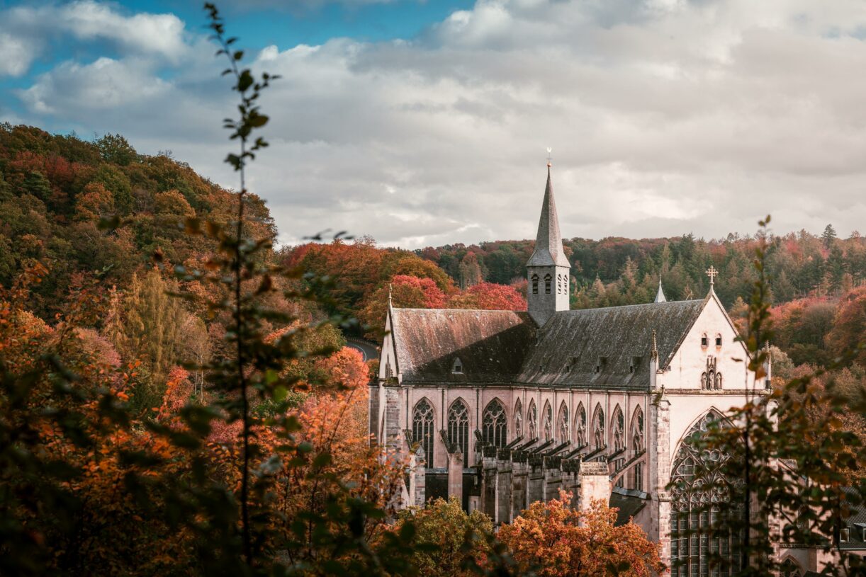 Der Altenberger Dom zur Herbstzeit