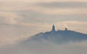 Kyffhäuser im Wolkenmeer