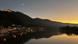 Sonnenuntergang an der Mosel