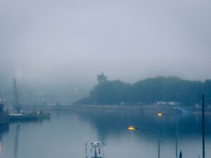 Von der Balduinbrücke an einem nebligen Morgen geschossen |by AlphaRatte