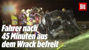 Unfall in Sachsen: Fahrer schwer verletzt,  BMW völlig zerstört