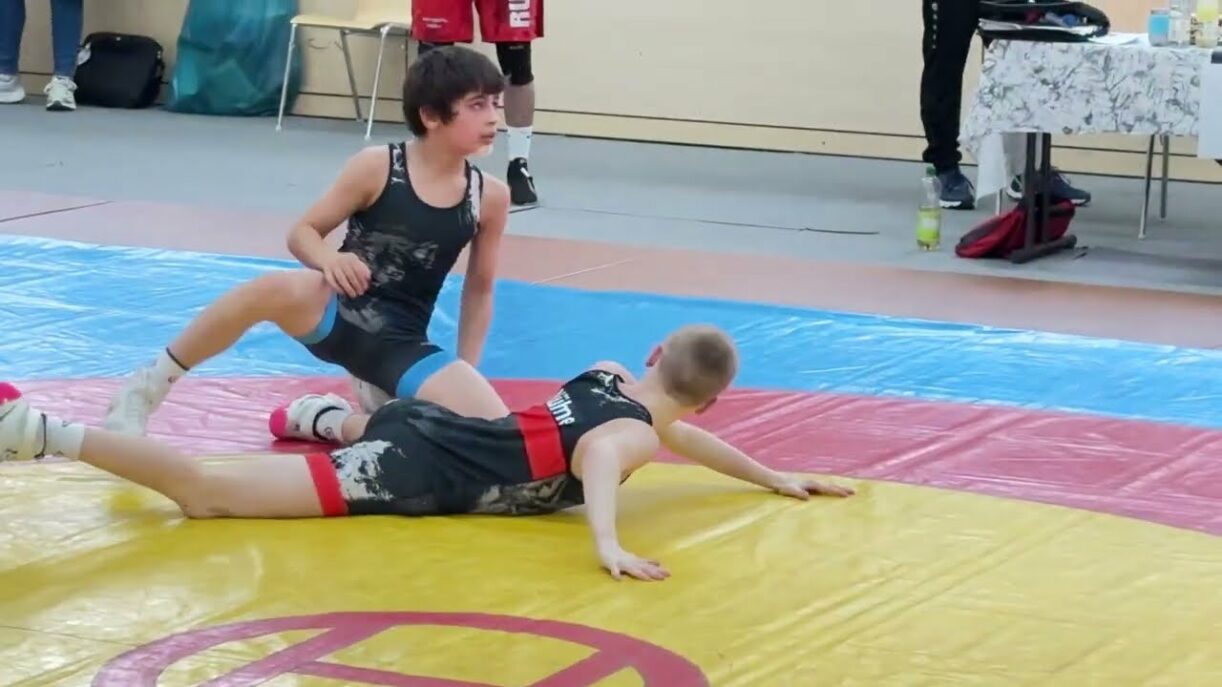 Wrestling / Ringen LM Sachsen 2025 in Plauen, Jugend B, 38 kg, Freestyle, Kühne - Omarov